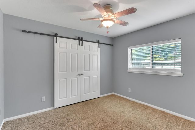 223 Fantasy Lane, Montgomery, TX 77356