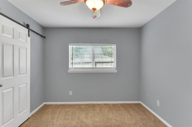223 Fantasy Lane, Montgomery, TX 77356