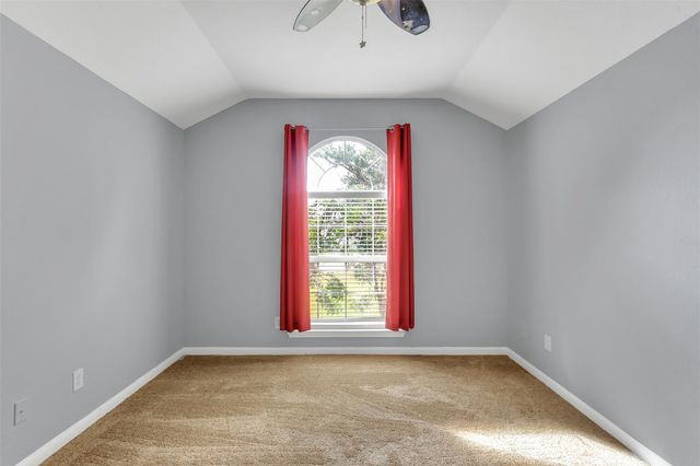 223 Fantasy Lane, Montgomery, TX 77356