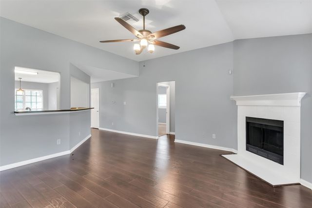 223 Fantasy Lane, Montgomery, TX 77356