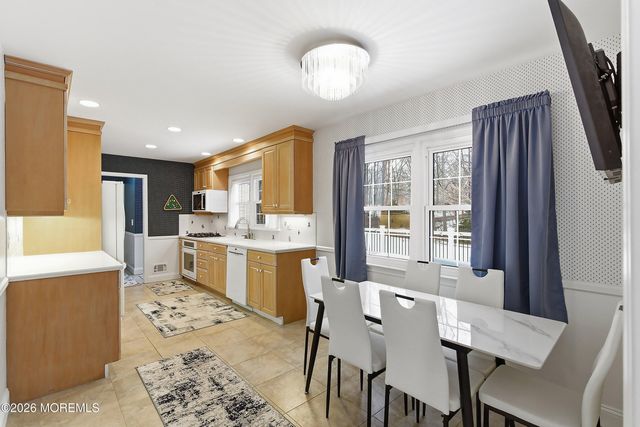 1 Flora Drive, Holmdel, NJ 07733