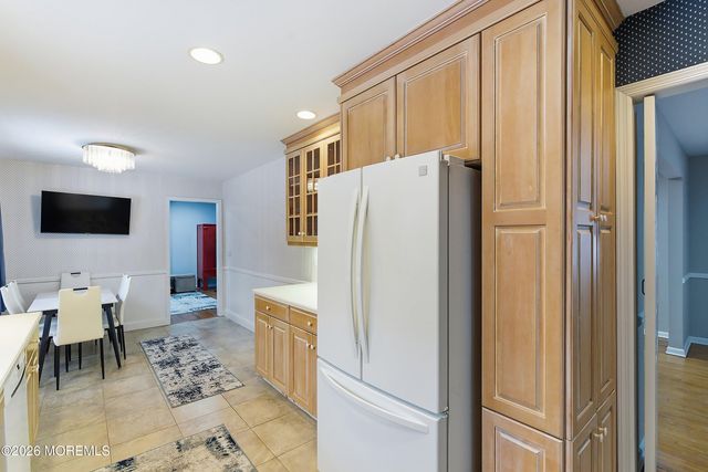 1 Flora Drive, Holmdel, NJ 07733