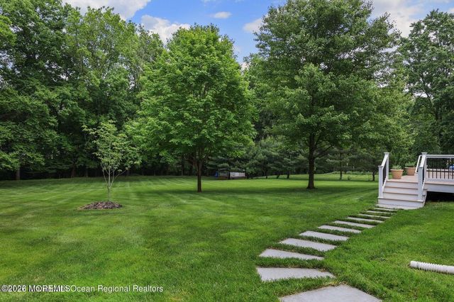 1 Flora Drive, Holmdel, NJ 07733