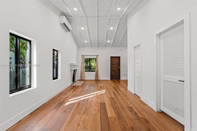 76 NW 97th St, Miami Shores, FL 33150