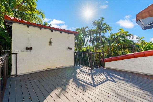 76 NW 97th St, Miami Shores, FL 33150