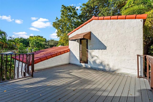 76 NW 97th St, Miami Shores, FL 33150