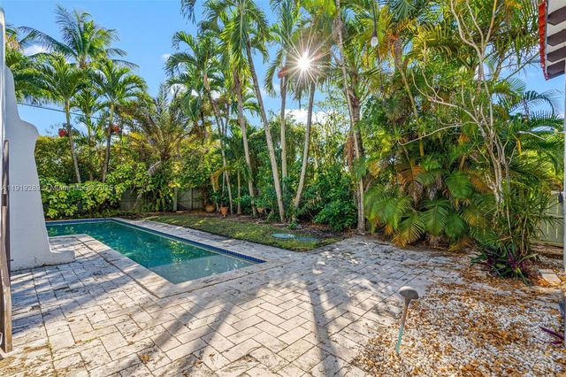 76 NW 97th St, Miami Shores, FL 33150