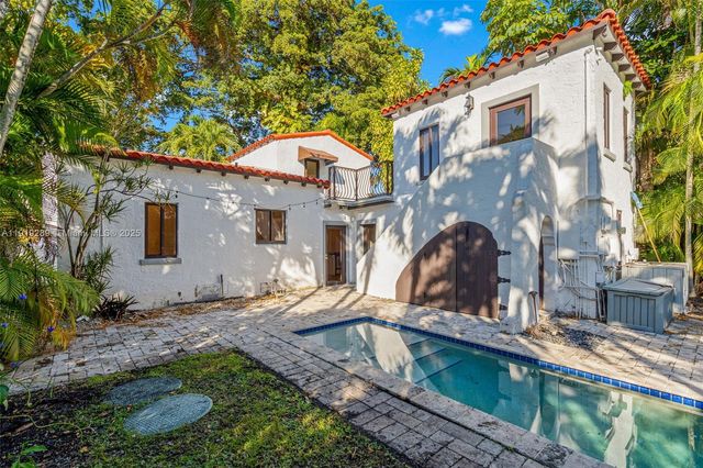 76 NW 97th St, Miami Shores, FL 33150