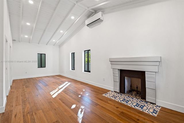 76 NW 97th St, Miami Shores, FL 33150