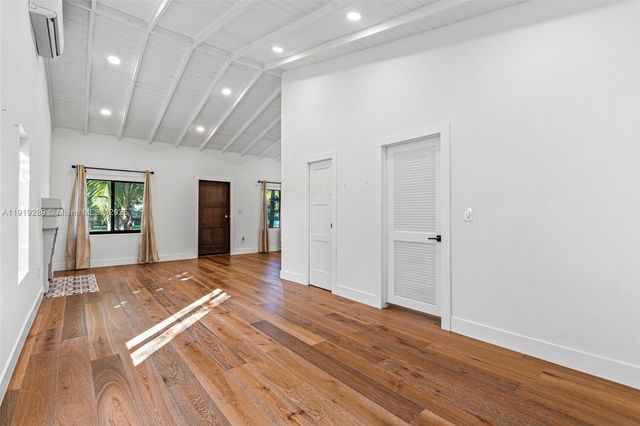 76 NW 97th St, Miami Shores, FL 33150