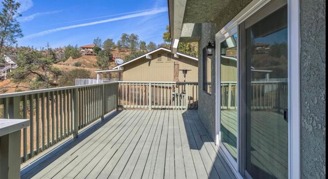 27817 Sky Harbour Road, Friant, CA 93626