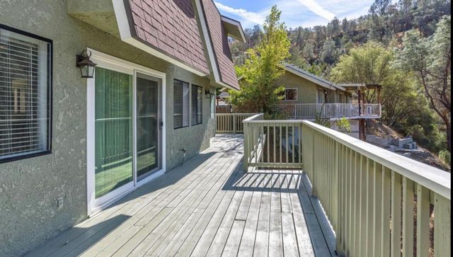 27817 Sky Harbour Road, Friant, CA 93626