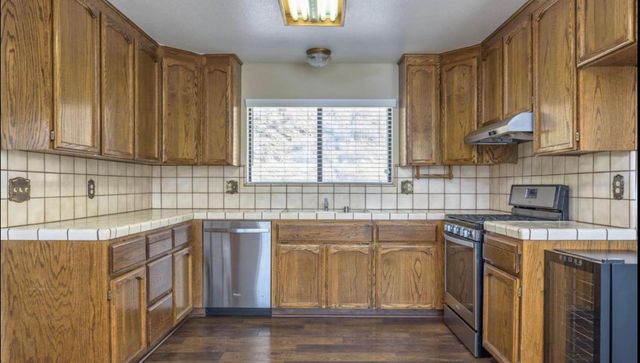 27817 Sky Harbour Road, Friant, CA 93626