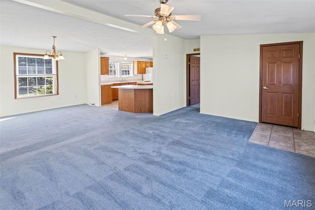 1014 E Water Street, Litchfield, IL 62056