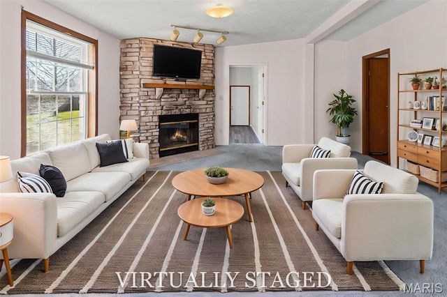 1014 E Water Street, Litchfield, IL 62056