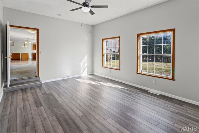 1014 E Water Street, Litchfield, IL 62056