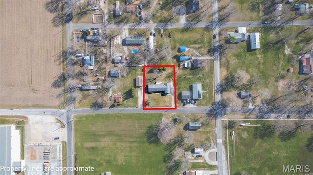 1014 E Water Street, Litchfield, IL 62056