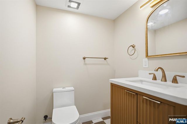 30 Edison Street 1, Bloomfield, NJ 07003