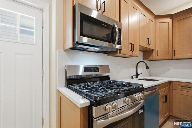 30 Edison Street 1, Bloomfield, NJ 07003