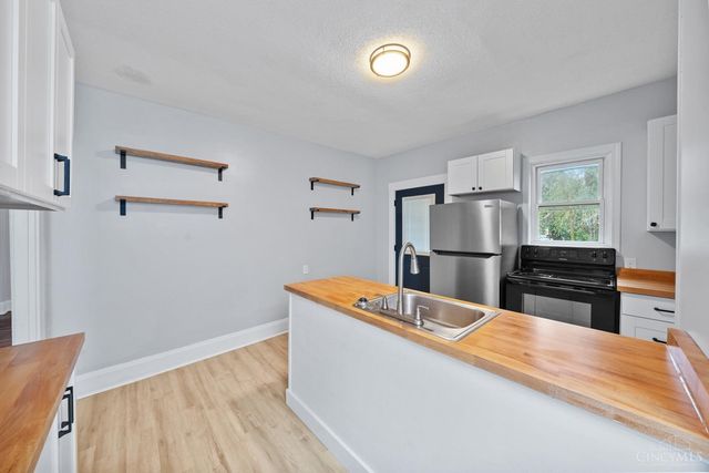 3517 Bevis Avenue, Cincinnati, OH 45207