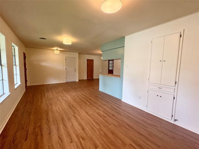 1801 Beazley Street, Brenham, TX 77833