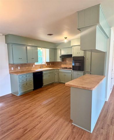 1801 Beazley Street, Brenham, TX 77833