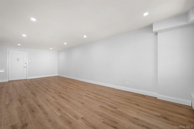25 Neptune Boulevard 6F, Long Beach, NY 11561