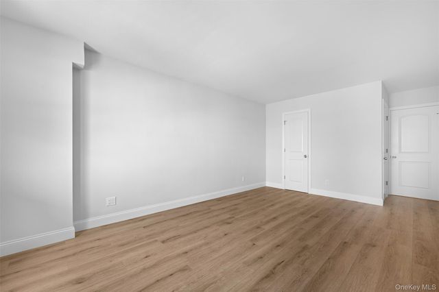25 Neptune Boulevard 6F, Long Beach, NY 11561
