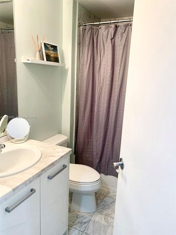 253 NE 2nd St 1008, Miami, FL 33132