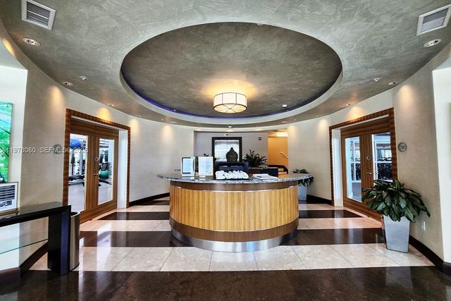 253 NE 2nd St 1008, Miami, FL 33132