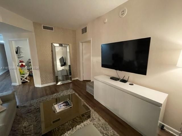 253 NE 2nd St 1008, Miami, FL 33132