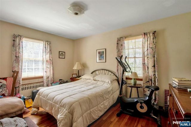 43 Old Tappan Road, Old Tappan, NJ 07675