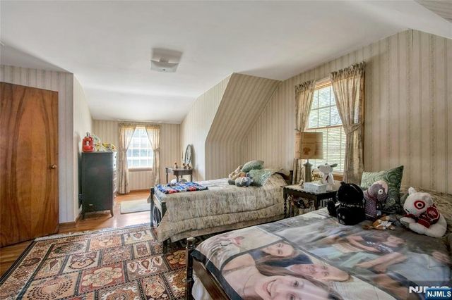 43 Old Tappan Road, Old Tappan, NJ 07675