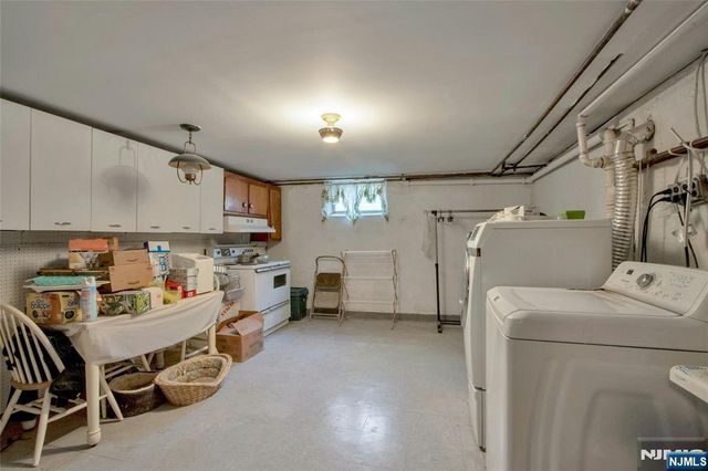 43 Old Tappan Road, Old Tappan, NJ 07675