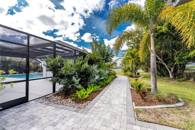 2001 TREASURE LANE, Punta Gorda, FL 33982