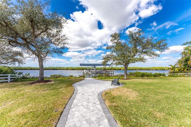 2001 TREASURE LANE, Punta Gorda, FL 33982