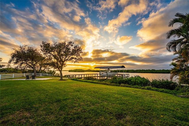 2001 TREASURE LANE, Punta Gorda, FL 33982