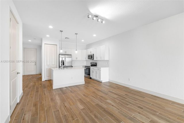 14828 Golden Jax Lane 8-105 Radiance, Delray Beach, FL 33446