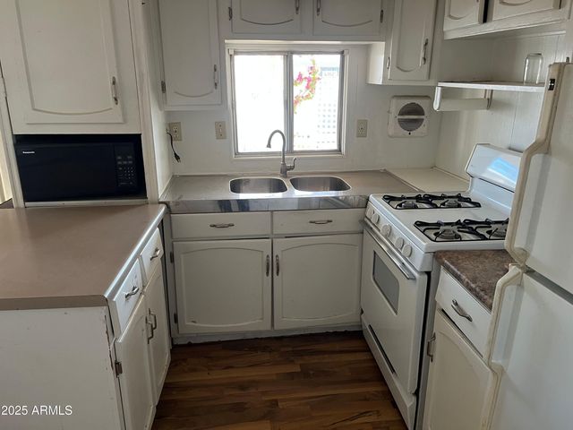 11100 E Apache Trail 30, Apache Junction, AZ 85120