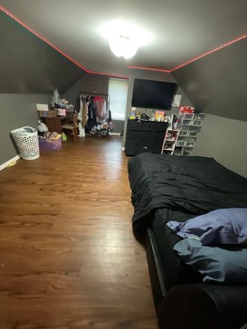 5742 S Marshfield Avenue, Chicago, IL 60636