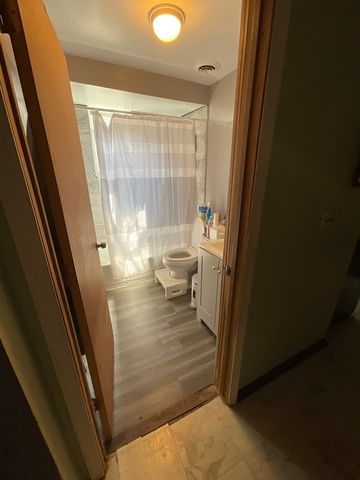 5742 S Marshfield Avenue, Chicago, IL 60636