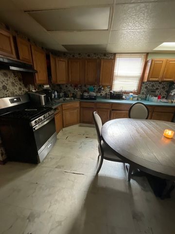 5742 S Marshfield Avenue, Chicago, IL 60636