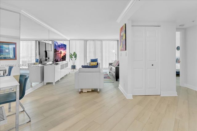 3000 N Ocean Drive 3B, Singer Island, FL 33404