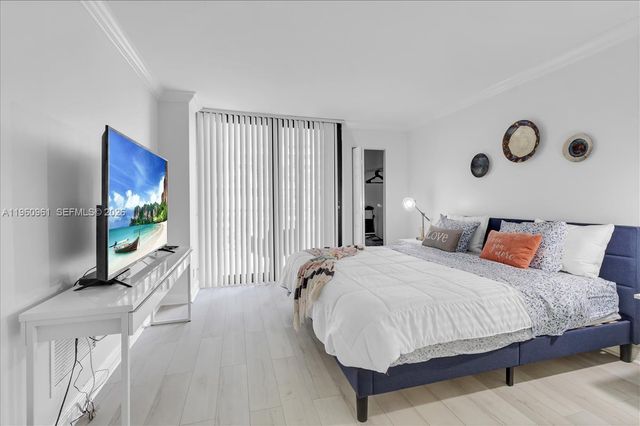 3000 N Ocean Drive 3B, Singer Island, FL 33404