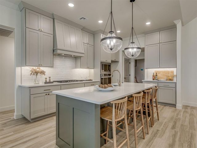 9205 SW 35th Street, Oklahoma City, OK 73179