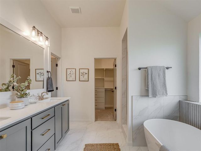 9205 SW 35th Street, Oklahoma City, OK 73179