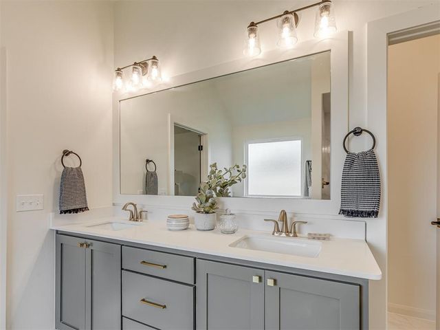 9205 SW 35th Street, Oklahoma City, OK 73179