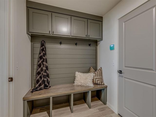 9205 SW 35th Street, Oklahoma City, OK 73179
