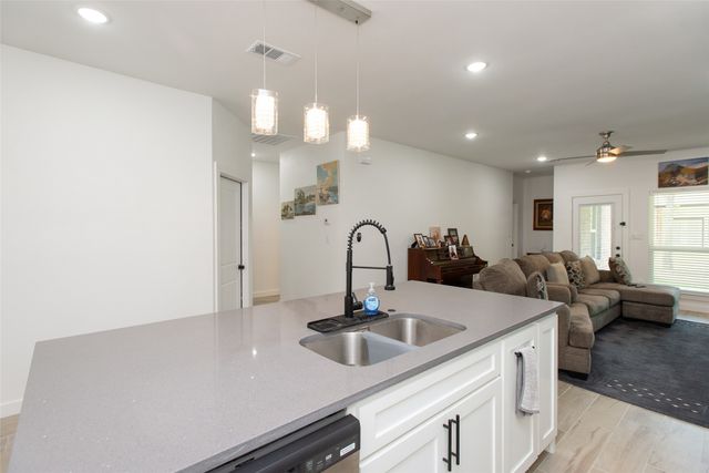 119 Driftwood Drive, Trinidad, TX 75163