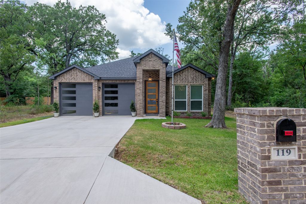 119 Driftwood Drive, Trinidad, TX 75163